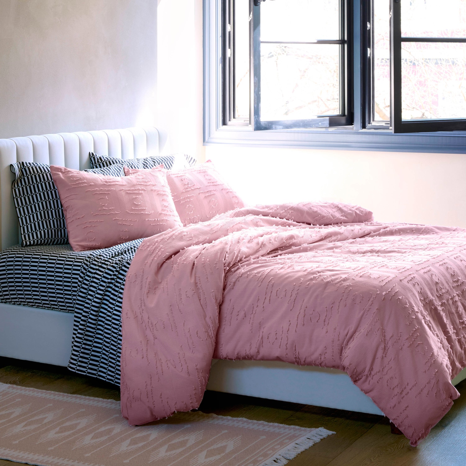 Novogratz by Utica Corbel Twin/Twin XL Pink Comforter Set