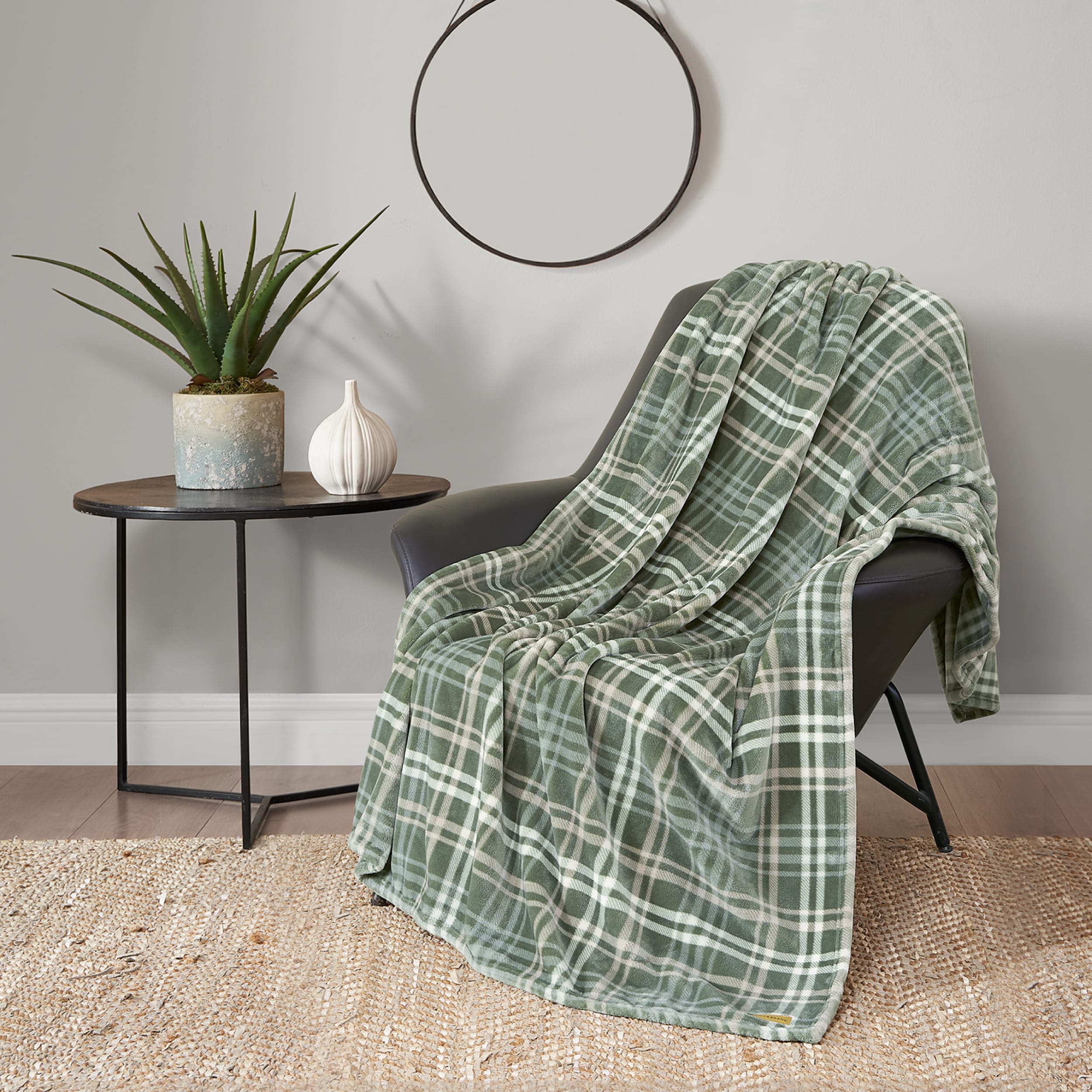 Lucky Brand Camper Plaid Plush 50"X70" Throw Blanket