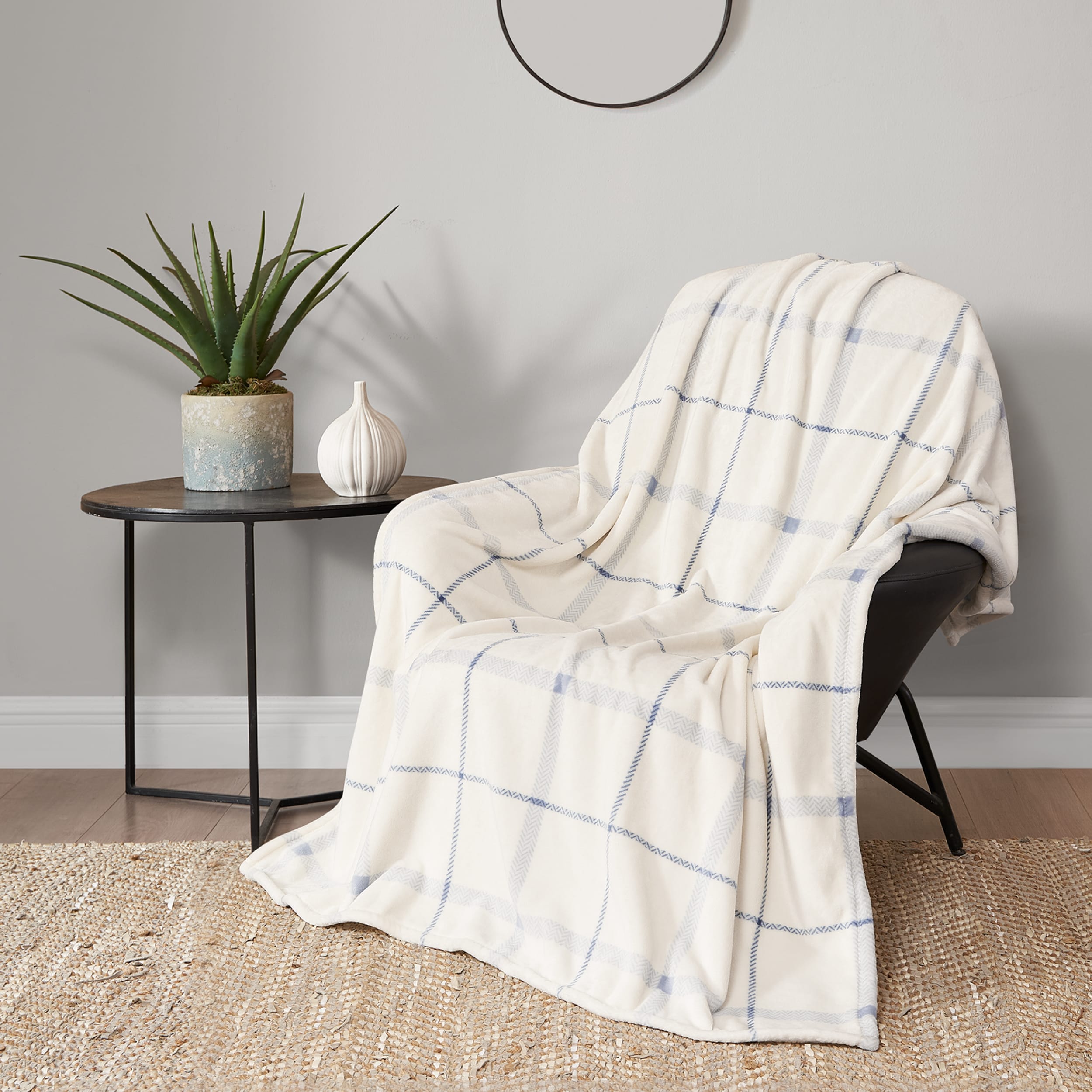 Lucky Brand Palmdale Plush 50"X70" Throw Blanket