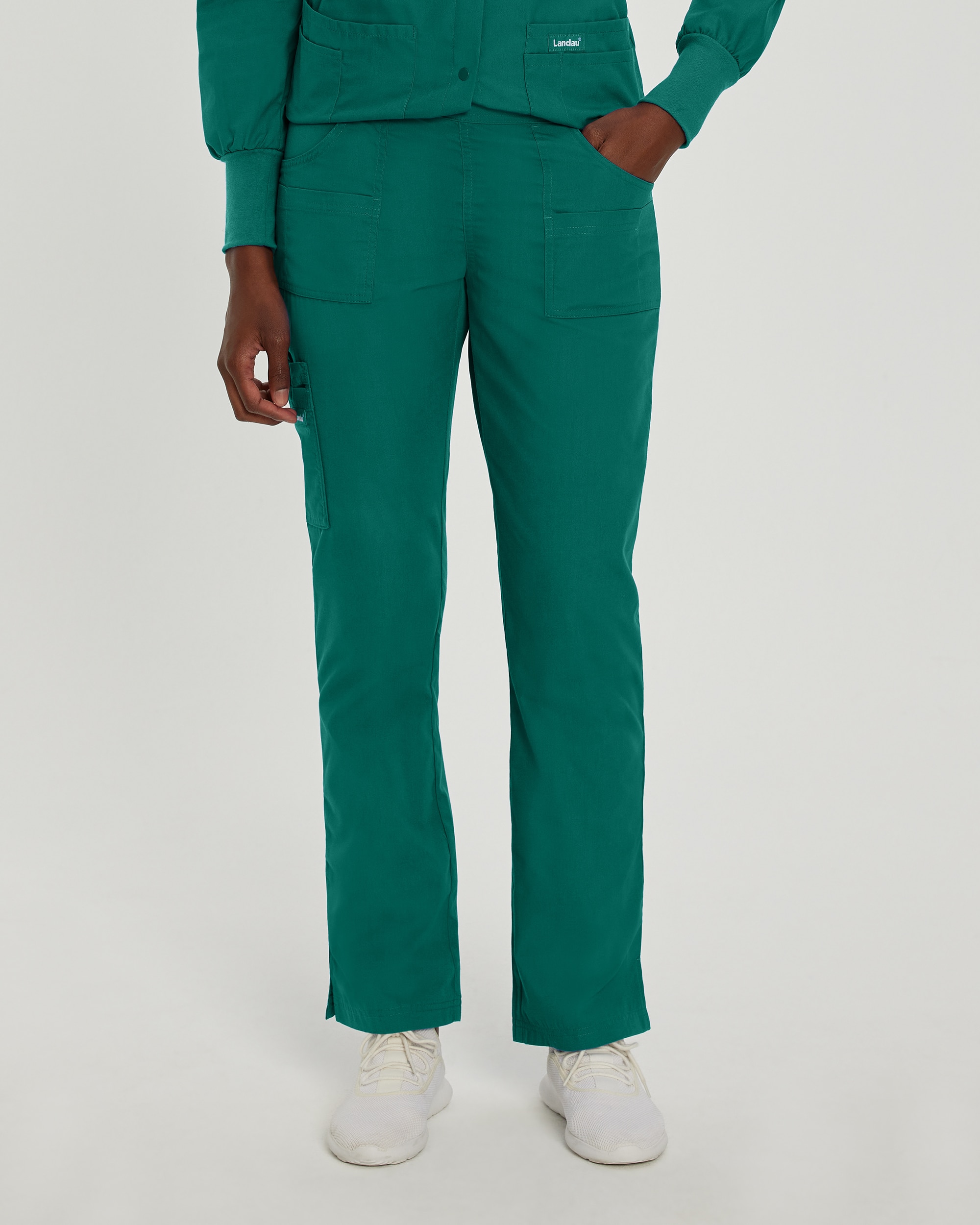 Womens Essentials Modern Fit Cargo Pant