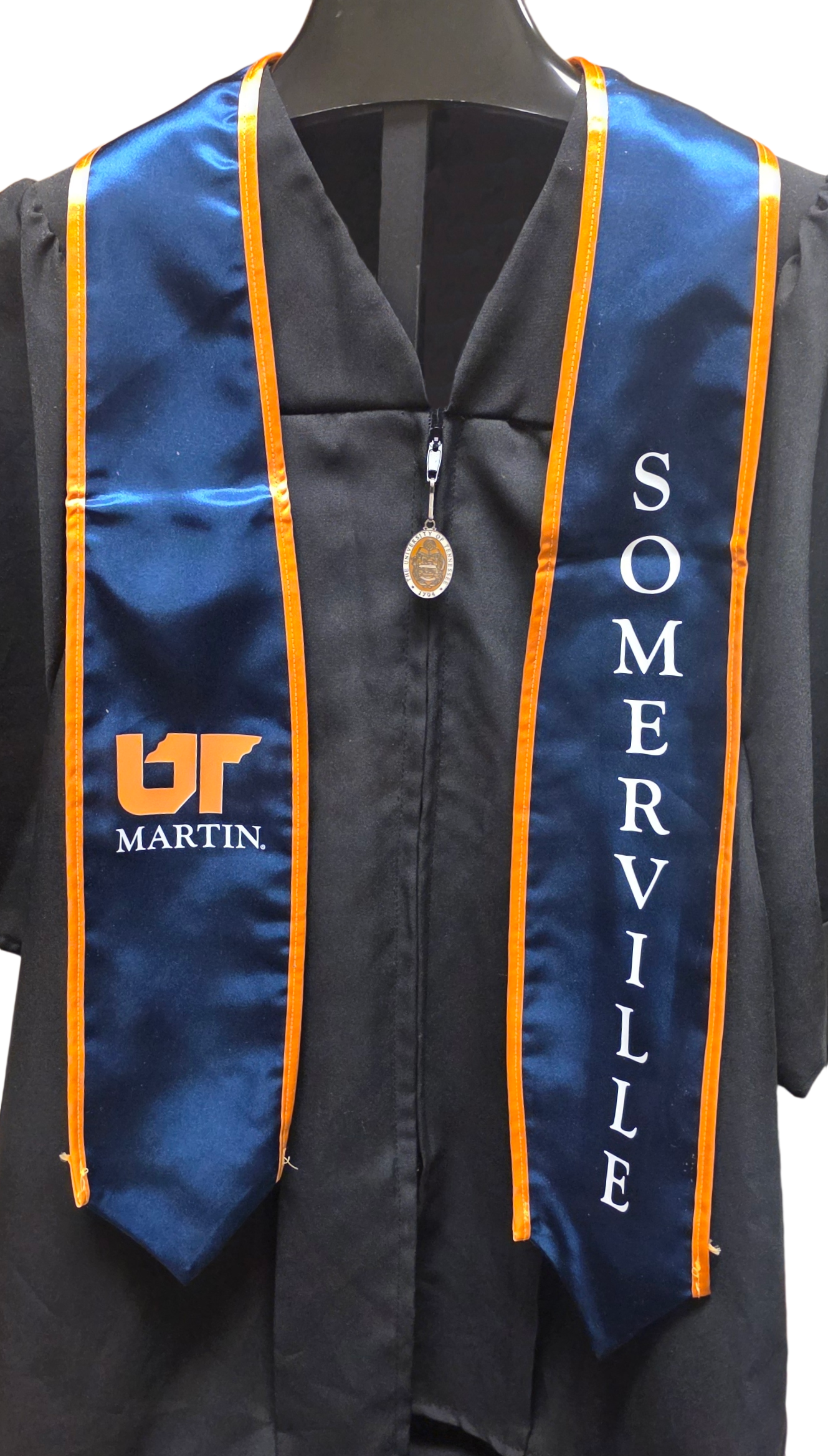 UNIV OF TN MARTIN OH SATIN SOMER STOLE NAVY CLASSIC