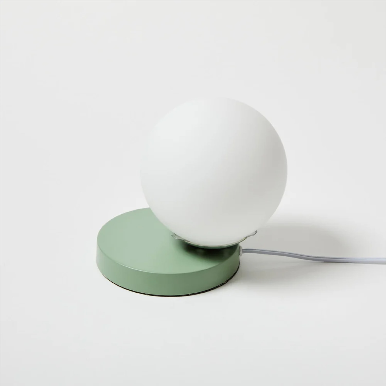 Dormify Mila Globe Accent Lamp