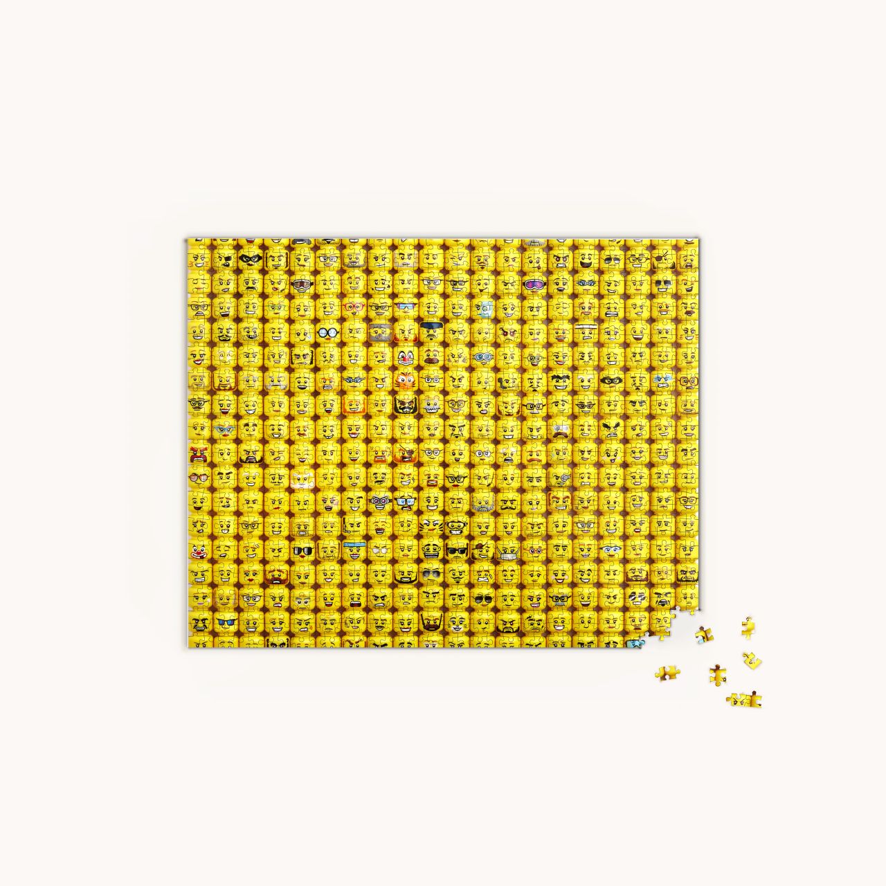 LEGO Minifigure Faces 1000pc Puzzle