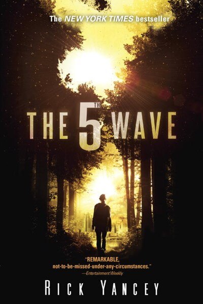 The 5th Wave: The First Book of the 5th Wave Series