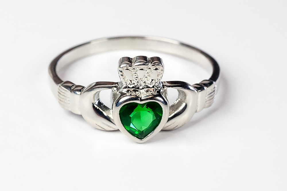 Sterling Silver Claddagh Ring with Emerald Green Glass Accent