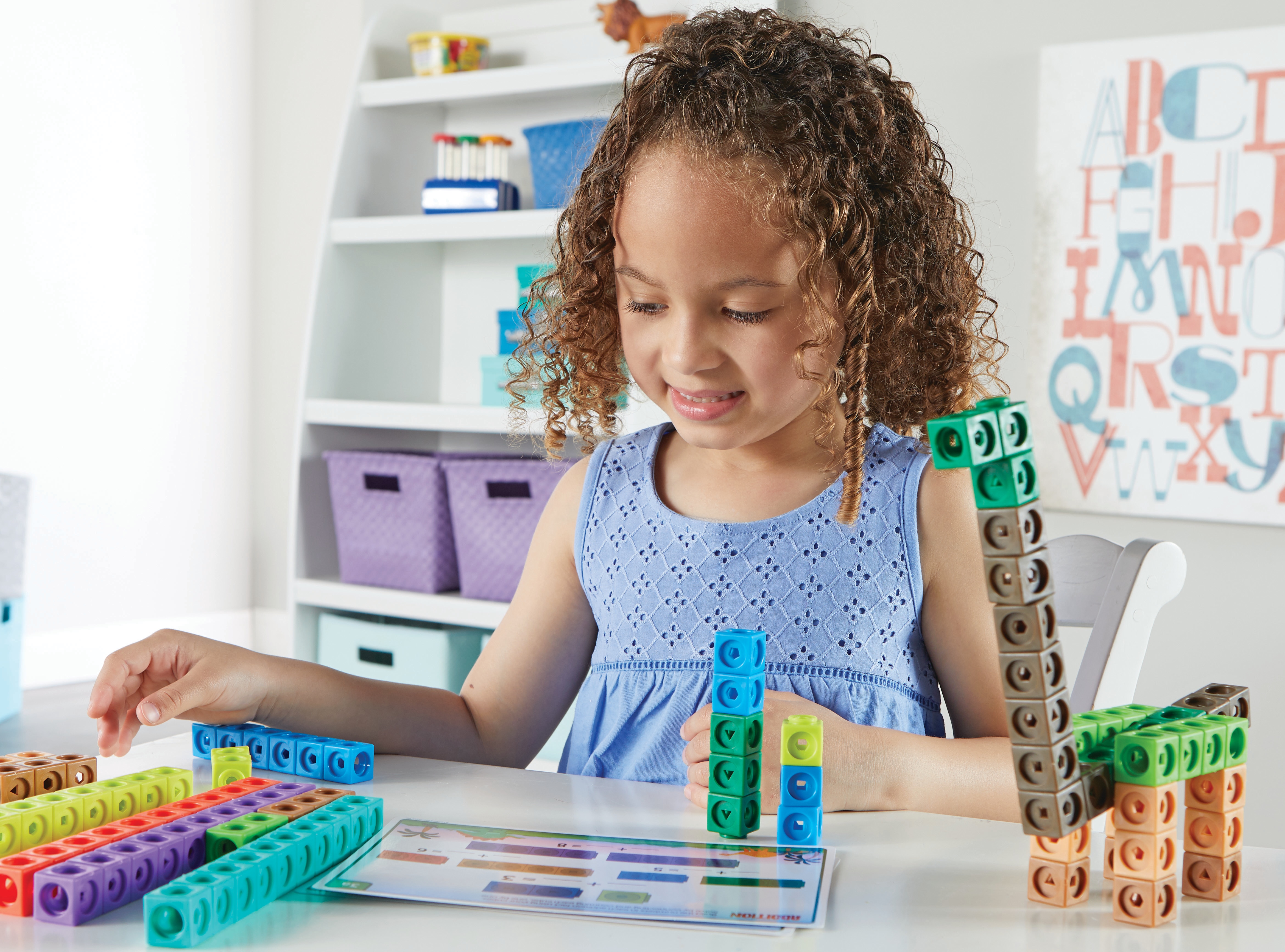 MathLink(R) Cubes Kindergarten Math Activity Set: Dino Time!